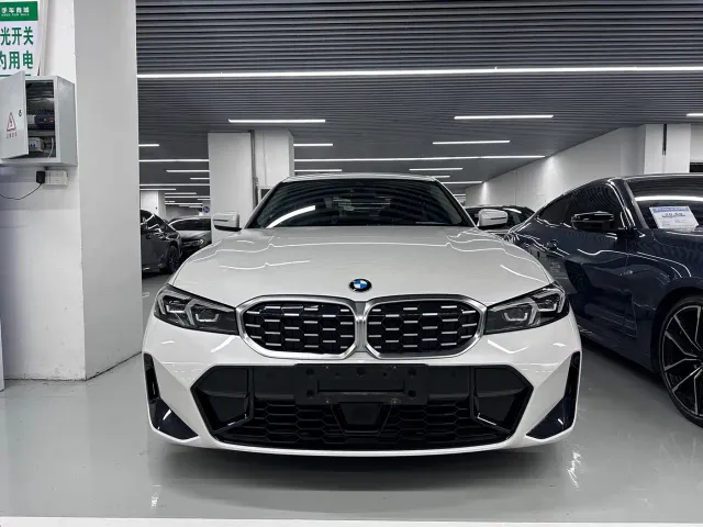 BMW 3 Series — Фото автомобиля 2