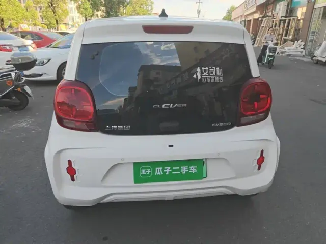 Roewe Clever — Фото автомобиля 5