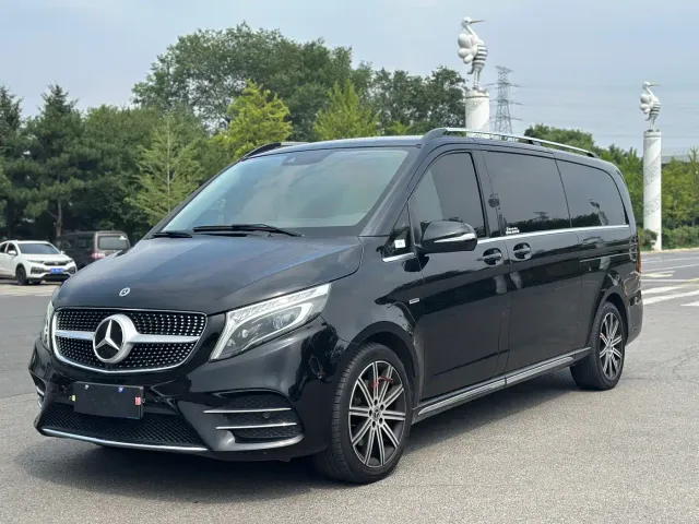 Mercedes-Benz V-Class — Фото автомобиля 2