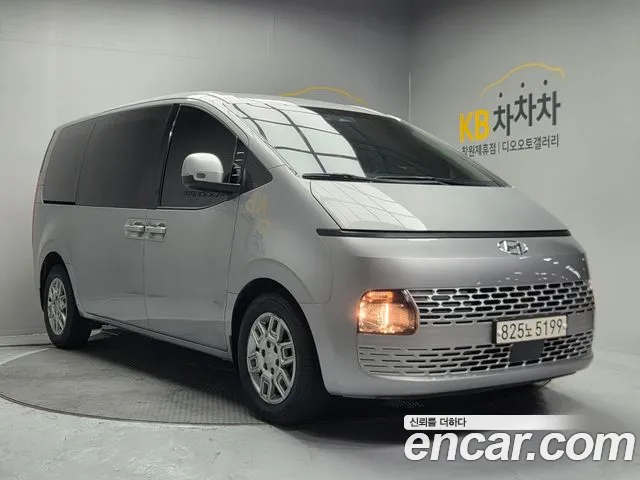 Hyundai Staria Staria Карго 5 мест — Фото автомобиля 2