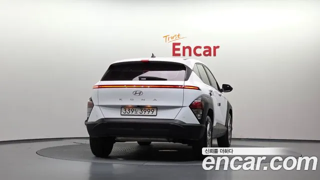 Hyundai Kona — Фото автомобиля 4