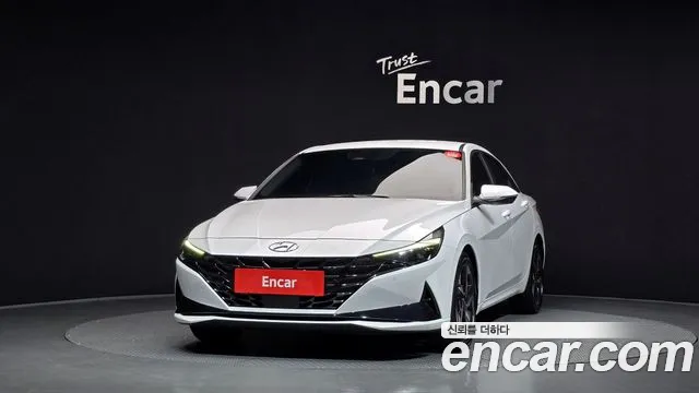 Hyundai Avante CN7 — Фото автомобиля 3