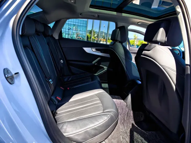 Audi Audi A4L 2023 40 TFSI Fashion Dynamic — Фото автомобиля 9