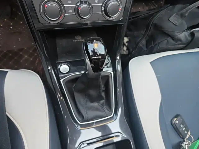 Volkswagen Tharu — Фото автомобиля 10