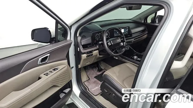 Kia Carnival — Фото автомобиля 11