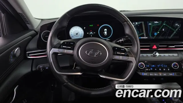 Hyundai AVANTE Avante (CN7) — Фото автомобиля 13
