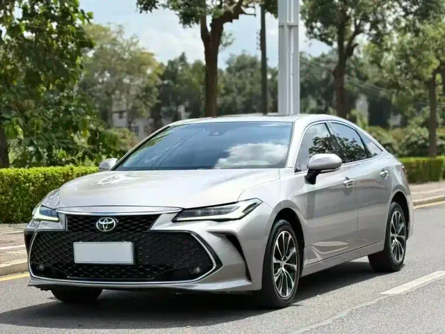 Фотография автомобиля — Toyota Avalon