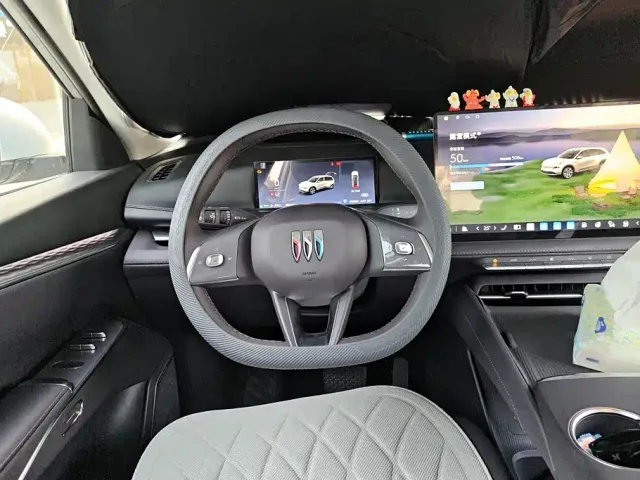 Buick Zhijing E7 — Фото автомобиля 15
