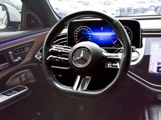 Mercedes-Benz E-Class — Фото автомобиля 18