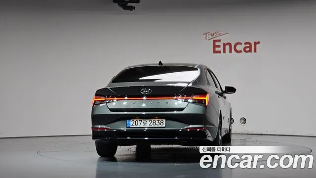 Hyundai Avante CN7 — Фото автомобиля 4