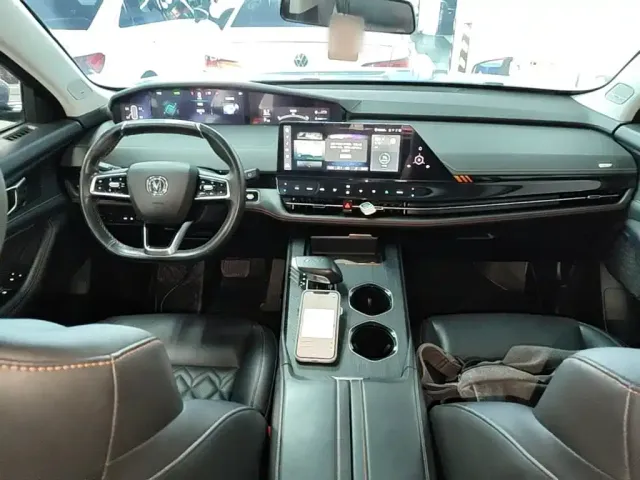 Changan Changan UNI-K 2021 2.0T Excellence — Фото автомобиля 9