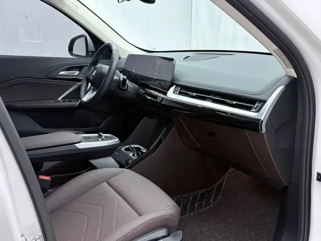 BMW BMW X1 2023 sDrive20Li X Design Package — Фото автомобиля 18