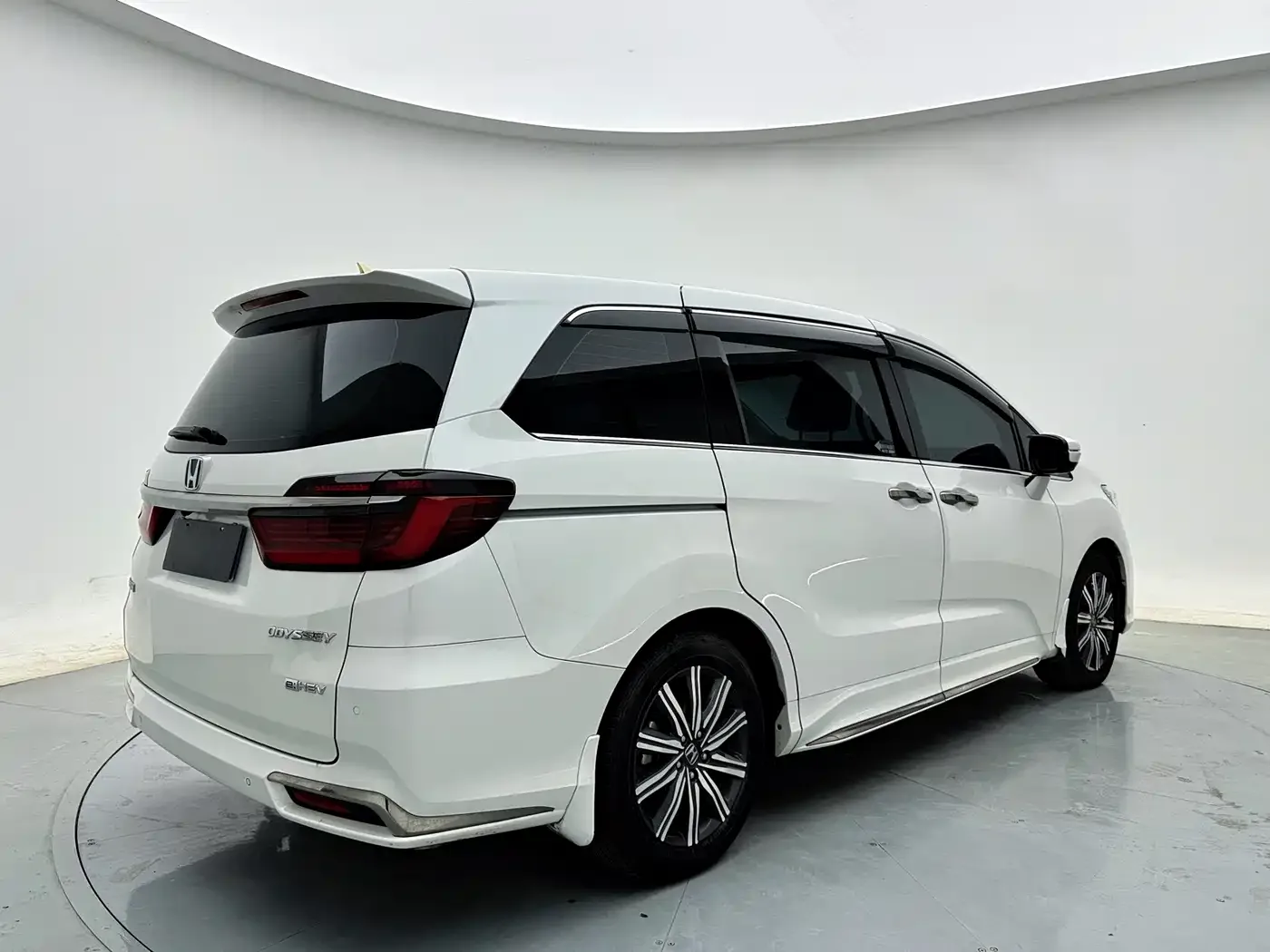 Honda Odyssey 2024 2.0L e:HEV Sharp·Comfort Edition — Фото автомобиля 5