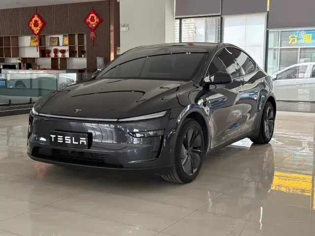 Фотография автомобиля — Tesla Model Y