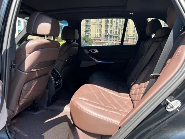 BMW X5 — Фото автомобиля 12