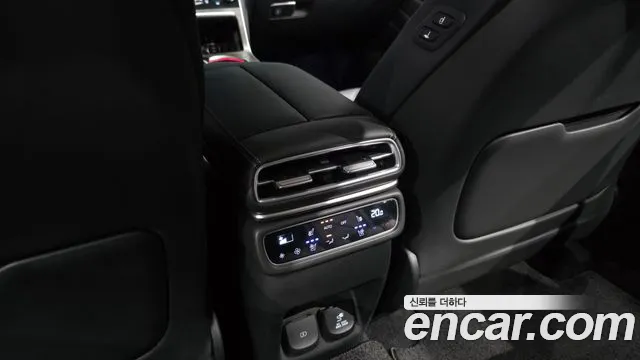 Genesis GV80 2.5T Бензин AWD — Фото автомобиля 28