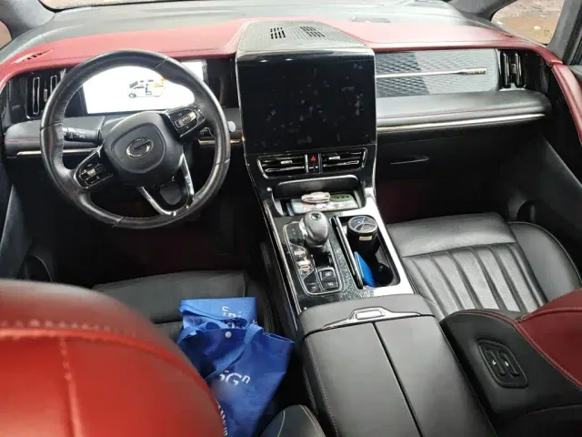 GAC Trumpchi M8 — Фото автомобиля 12