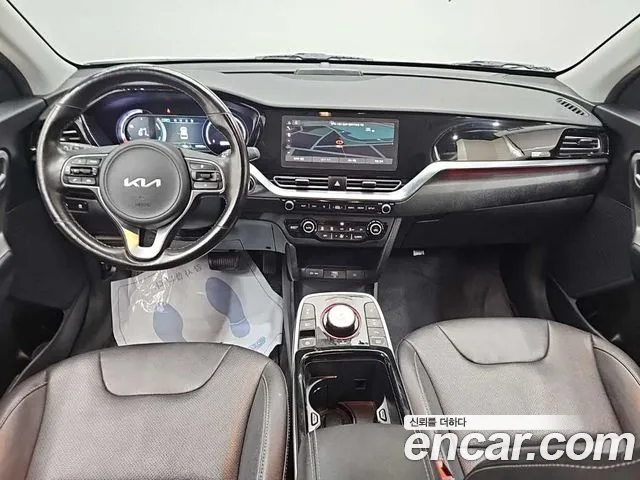 Kia Niro — Фото автомобиля 7