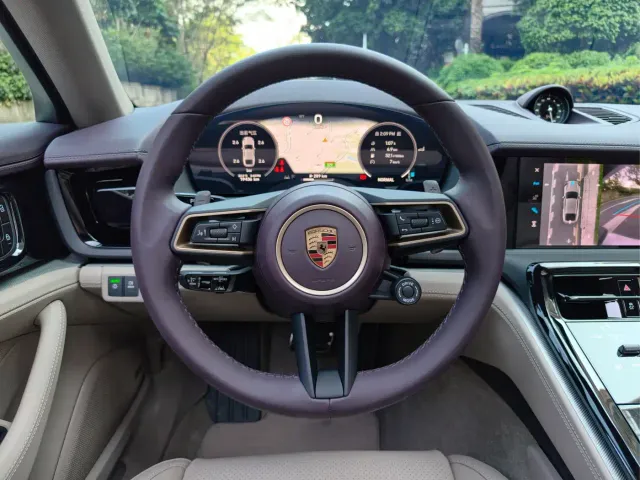 Porsche Panamera — Фото автомобиля 27