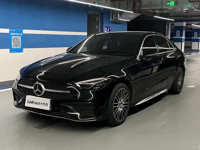 Фотография автомобиля — Mercedes-Benz C-Class