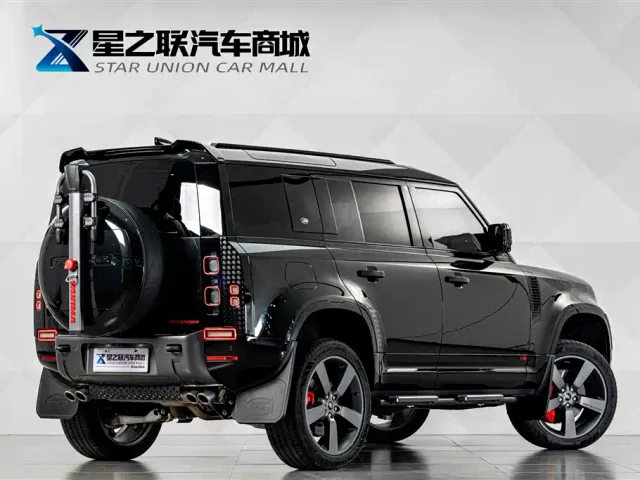 Land Rover Defender — Фото автомобиля 6