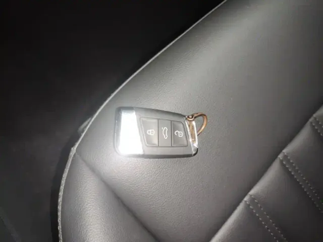 Volkswagen Passat — Фото автомобиля 8
