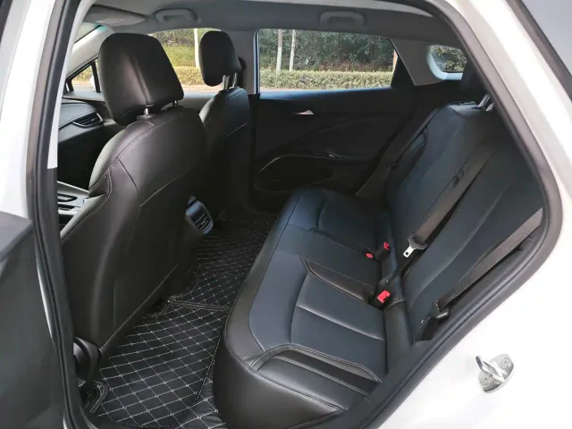 Buick Velite 6 — Фото автомобиля 11