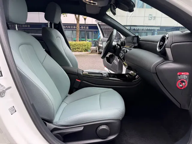 Mercedes-Benz A-Class — Фото автомобиля 13