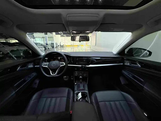 Volkswagen Passat — Фото автомобиля 8