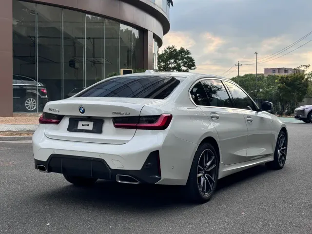 BMW 3 Series — Фото автомобиля 15