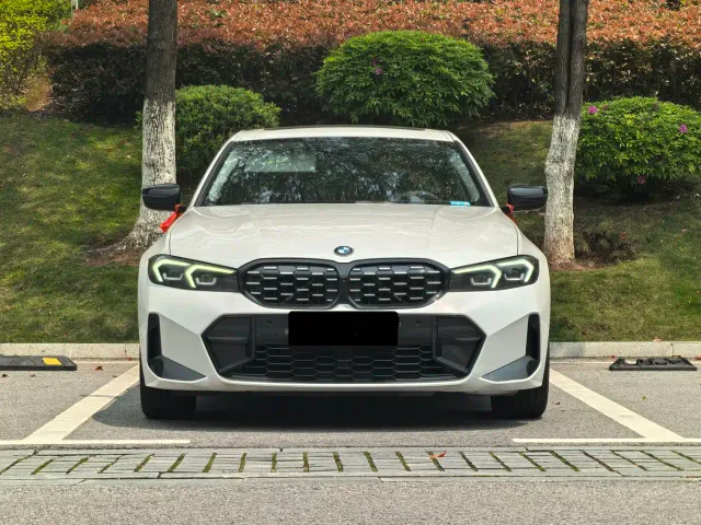 BMW 3 Series — Фото автомобиля 2
