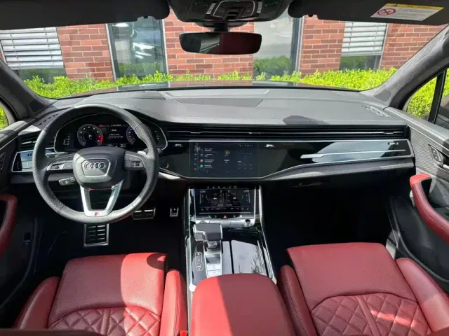 Audi SQ7 — Фото автомобиля 5
