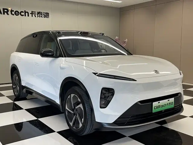 Nio ES8 — Фото автомобиля 2