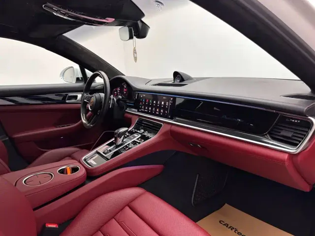 Porsche Panamera — Фото автомобиля 11