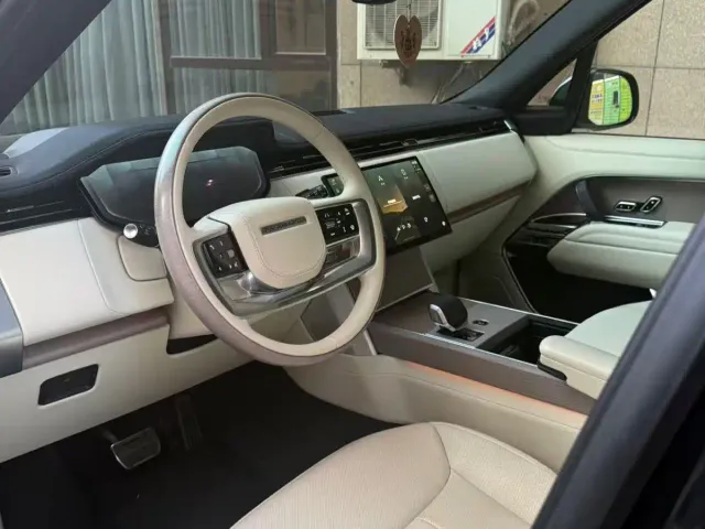 Land Rover Range Rover — Фото автомобиля 3