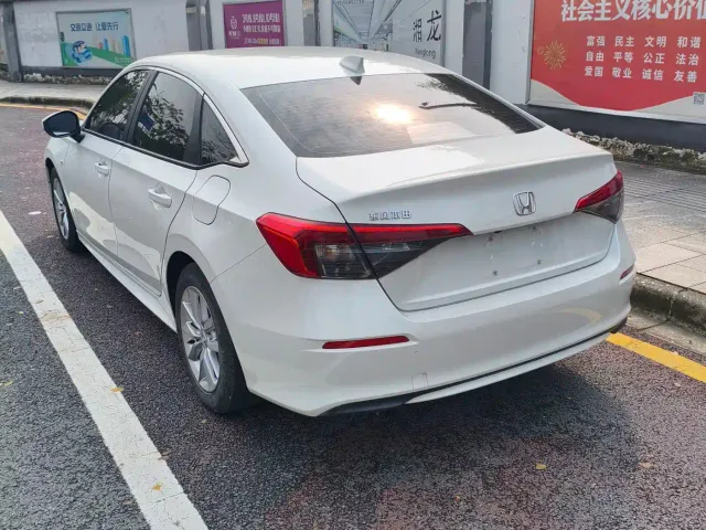 Honda Civic — Фото автомобиля 5