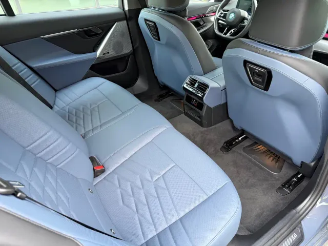 BMW i5 — Фото автомобиля 25