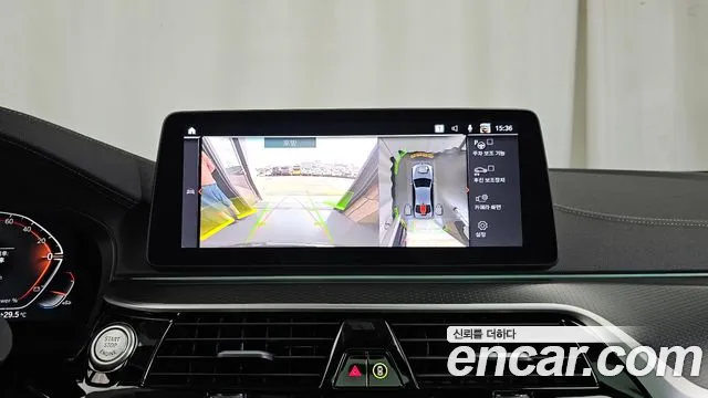 BMW 5 Series G30 — Фото автомобиля 15