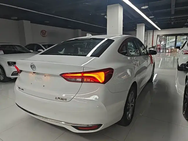 Buick Verano — Фото автомобиля 6
