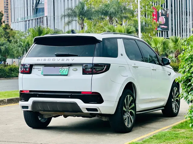 Land Rover Discovery Sport — Фото автомобиля 11