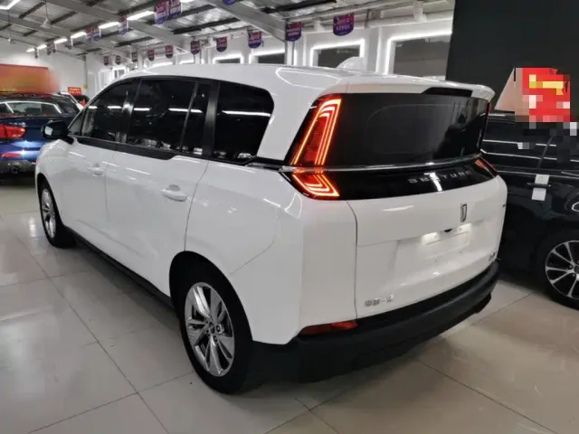 Bestune NAT — Фото автомобиля 4