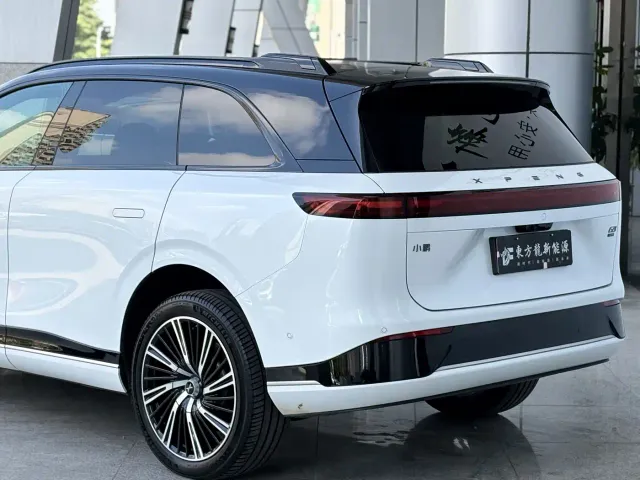 Xpeng G9 — Фото автомобиля 7