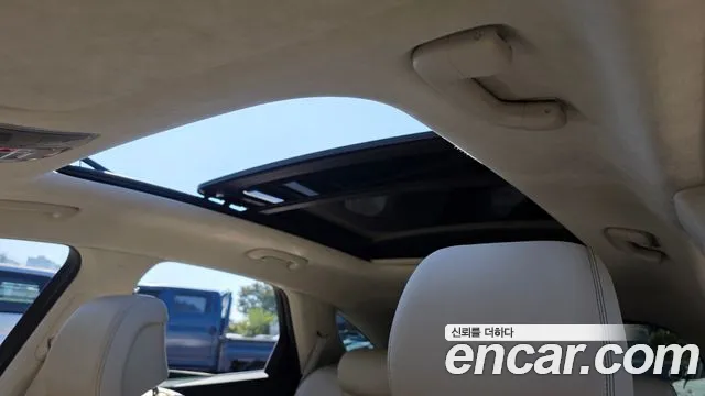 Genesis GV70 — Фото автомобиля 22