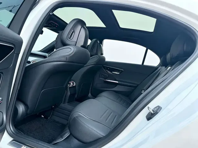 Mercedes-Benz C-Class — Фото автомобиля 5