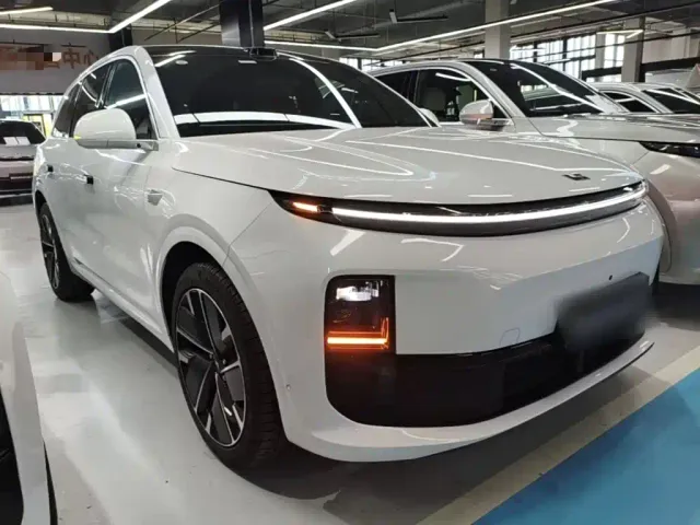Li Auto L6 — Фото автомобиля 3