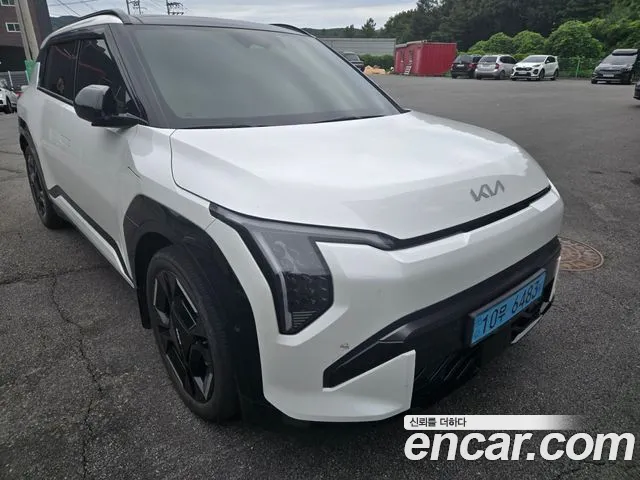 Kia EV3 — Фото автомобиля 6