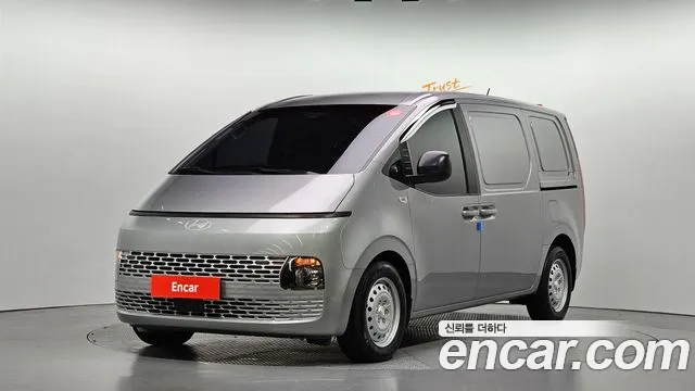 Фотография автомобиля — Hyundai Staria