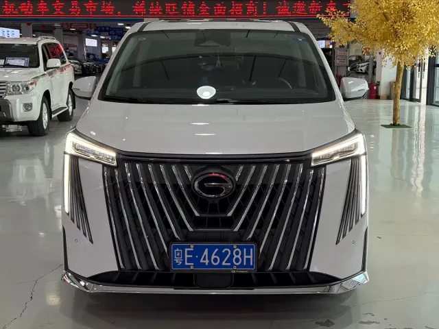GAC Trumpchi M8 — Фото автомобиля 2