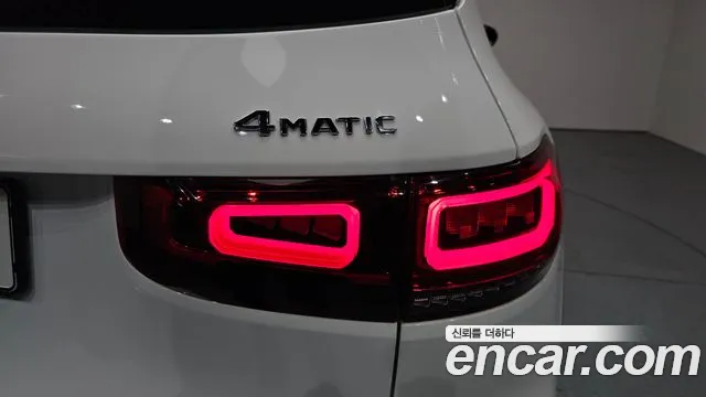 Mercedes-Benz GLB-Class — Фото автомобиля 23