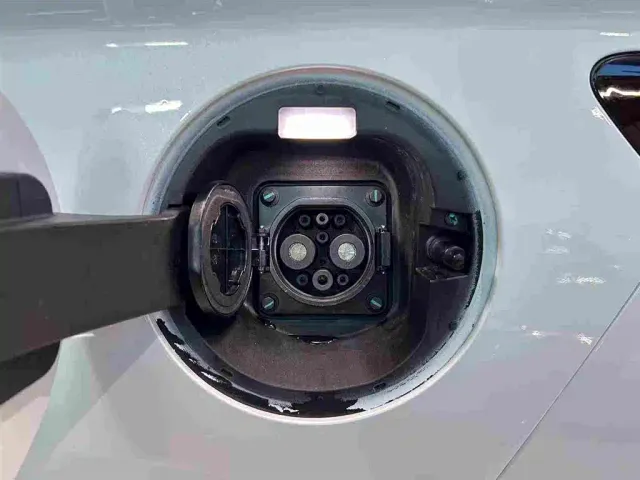 BYD Song PLUS — Фото автомобиля 15